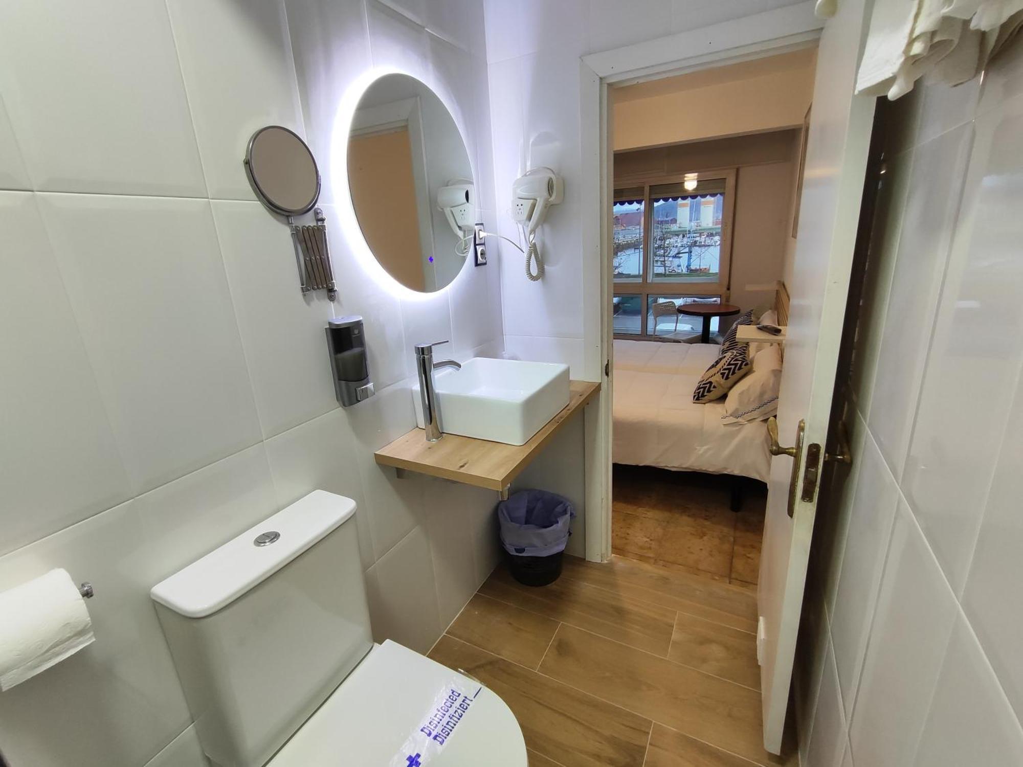 Hostal Lucy Сантандер Екстериор снимка